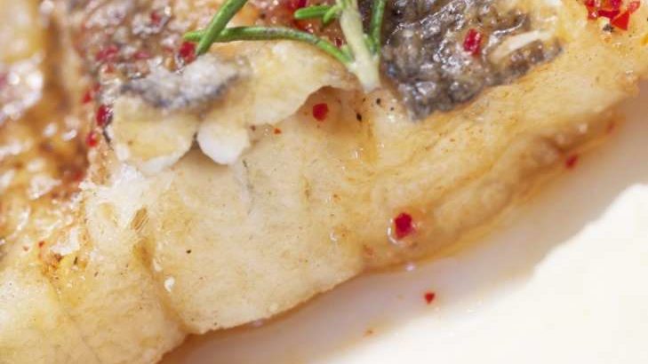 男子ごはん 白身魚のポワレ シャンピニオンソースの作り方 栗原心平さんのビストロ風レシピ