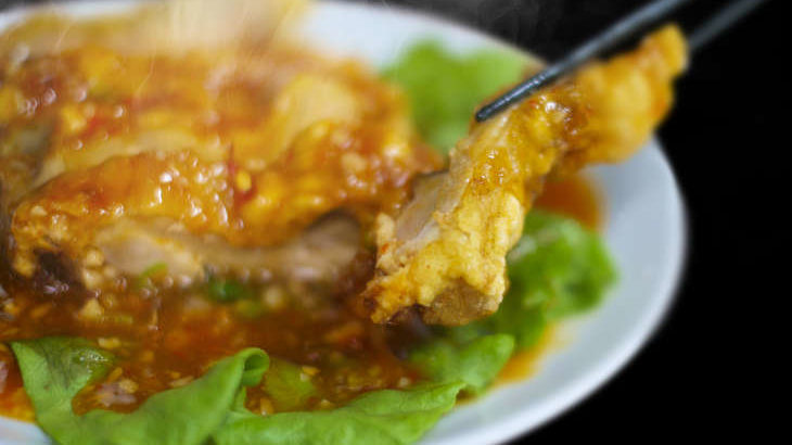 【ラヴィット】油淋鶏（ユーリンチー）のレシピ。ミシュランシェフ直伝！10分2品の簡単中華料理（5月6日）