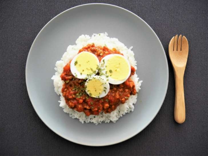 笠原将弘シェフ和風のキーマカレー