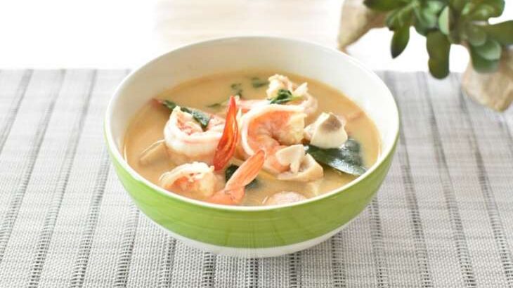 【土曜は何する】えびと黒ごまの豆乳みそスープのレシピ。AtsushiさんのレンチンMISOスープ（1月22日）