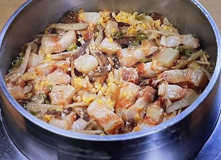 相葉まなぶ豚味噌とうきび釜飯