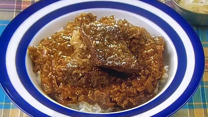 【男子ごはん】塩ビーフのせスパイスカレーのレシピ。牛肉Ｗ使いの贅沢カレー（10月30日）