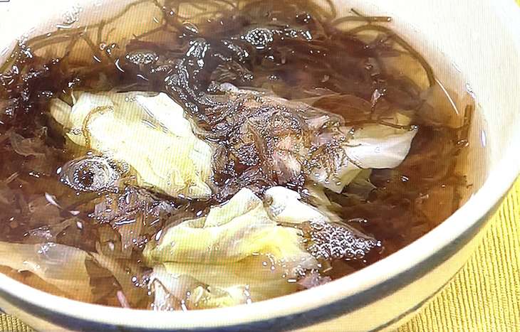 もずくとキャベツのスープ