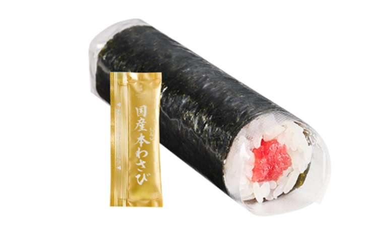 国産わさびで食べるインド鮪中落手巻