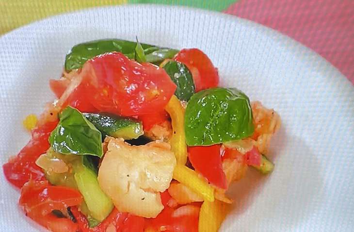 トマトのパン入りイタリア風サラダ（パンツアネッラ）