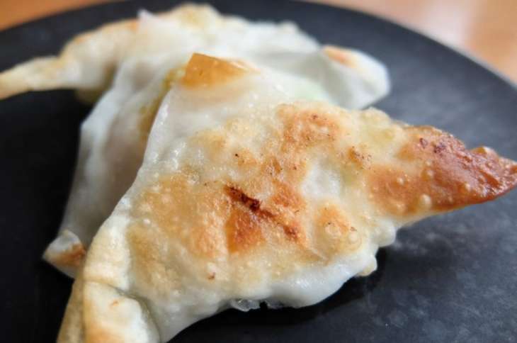 スナップえんどうのワンタン焼き