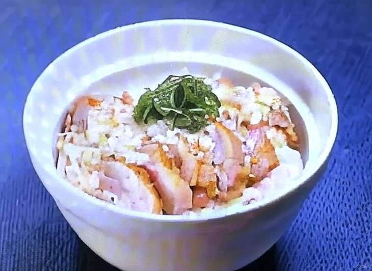 蒸し鶏のねぎ塩丼