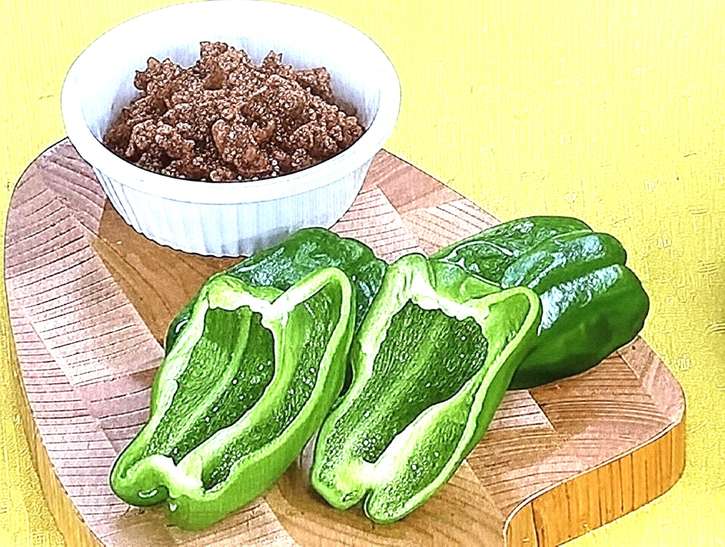 ピーマン肉詰め