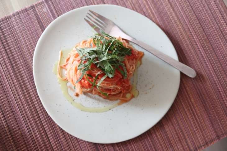 エビとトマトの冷製パスタ