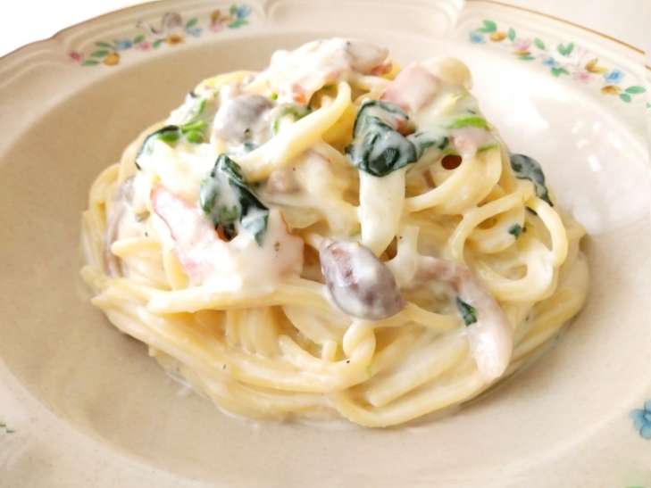 クリームパスタ
