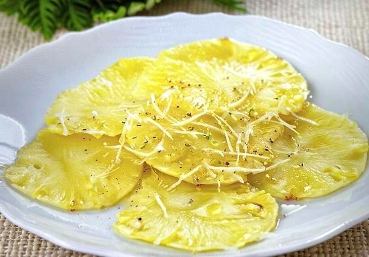 志麻さんのパイナップルのカルパッチ