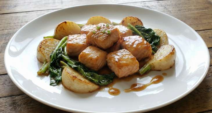 ブリとカブの味噌バター炒め