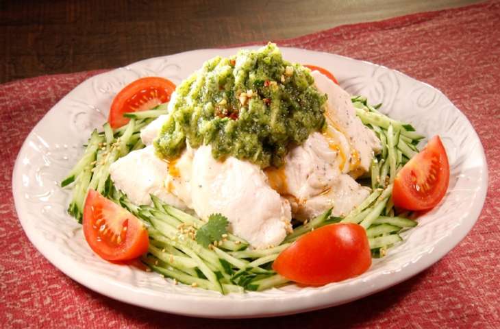 鶏むね肉の棒々鶏風