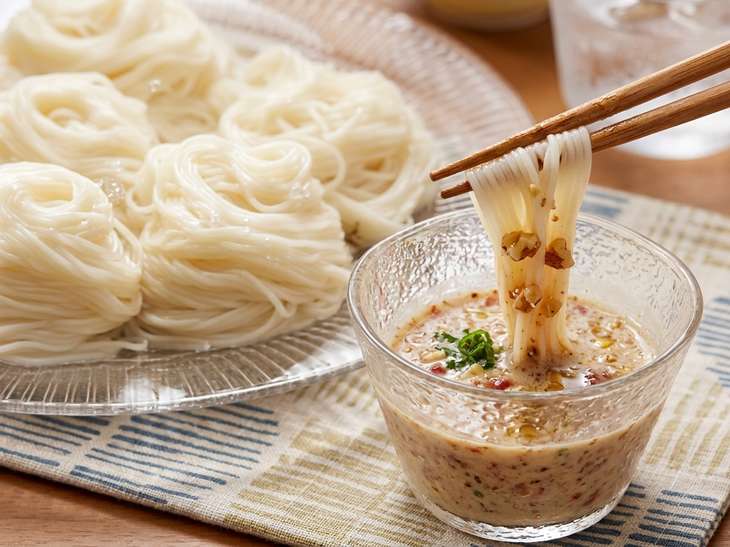ごまダレッシングのそうめん